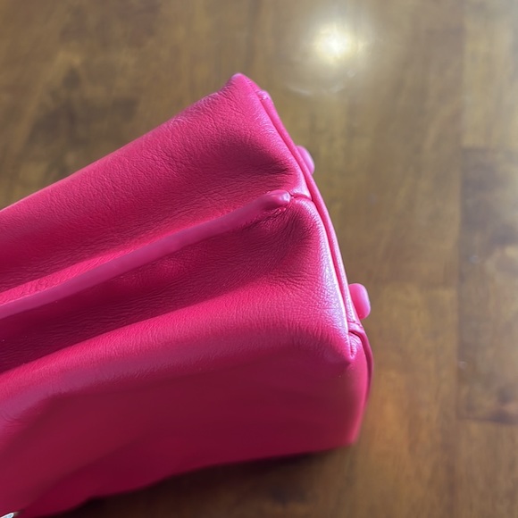 Cole Haan Small Natural Leather Crossbody Bag Azalea 🌺 - Picture 6 of 6